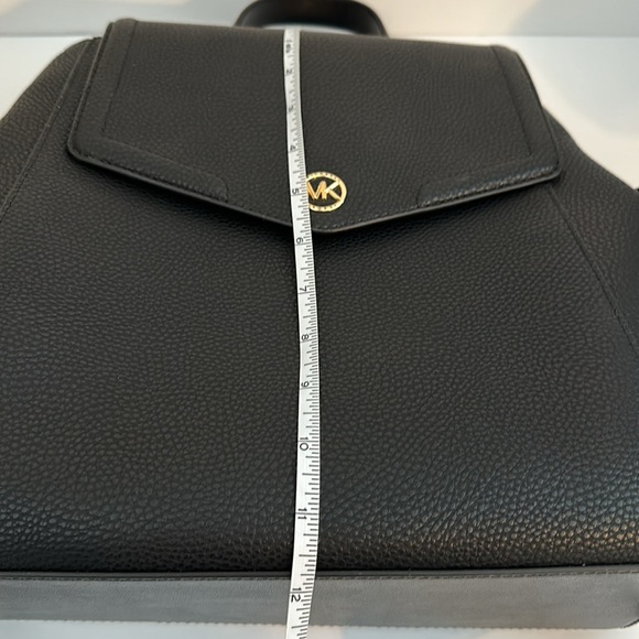 MICHAEL KORS MD BLACK PEBBLED LEATHER BACKPACK
"FREYA" NWT - Picture 9 of 14